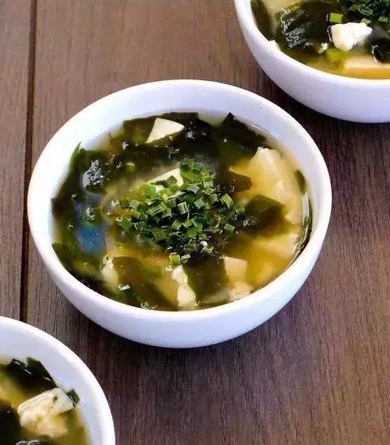 豆腐配它,營養翻翻,常吃身體好!