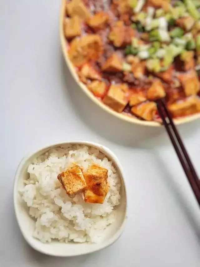 豆腐配它,營養翻翻,常吃身體好!