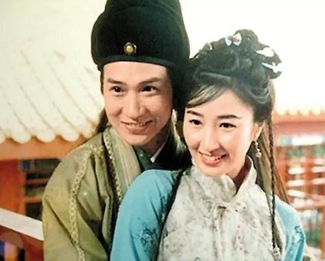張家輝妻子,任達華妻子,劉青雲妻子,影帝背後的女人如今成這樣!