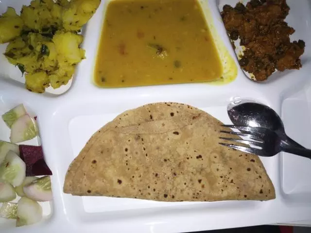 為什麼印度人的食物會做成一盆漿糊狀?