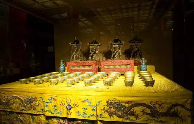 古代皇帝吃不完的菜最後都怎麼處理了?