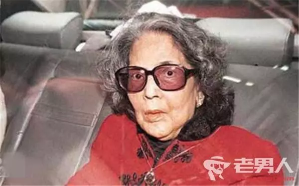 賭王何鴻燊到底有多少妻子和子女?他們的現狀是什麼樣的?