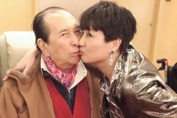 賭王何鴻燊到底有多少妻子和子女?他們的現狀是什麼樣的?