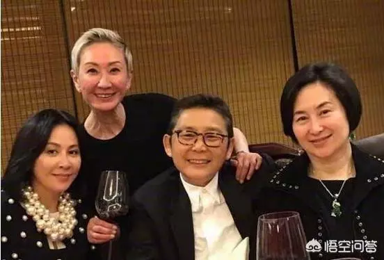 賭王何鴻燊到底有多少妻子和子女?他們的現狀是什麼樣的?