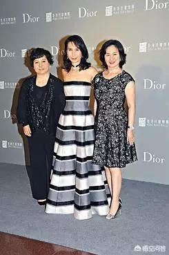 賭王何鴻燊到底有多少妻子和子女?他們的現狀是什麼樣的?