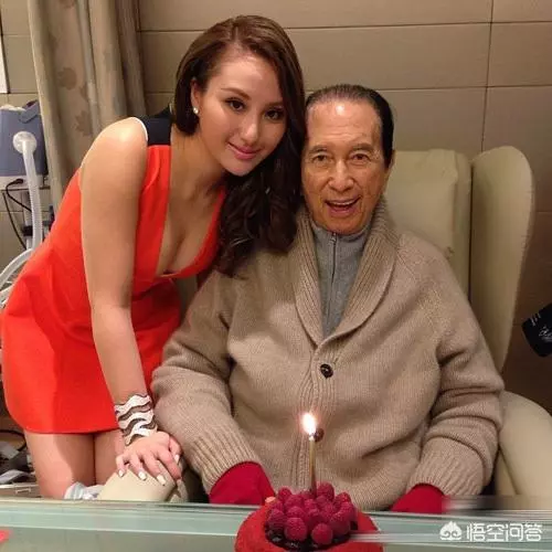 賭王何鴻燊到底有多少妻子和子女?他們的現狀是什麼樣的?