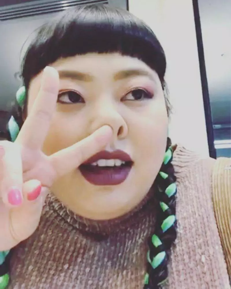 【要當女神不是用嘴說,勤勞點啦!】看看人家渡邊直美,平時看起來只會搞笑和吃?女神化妝用品大公開!#7絕對是每個女生必備的
