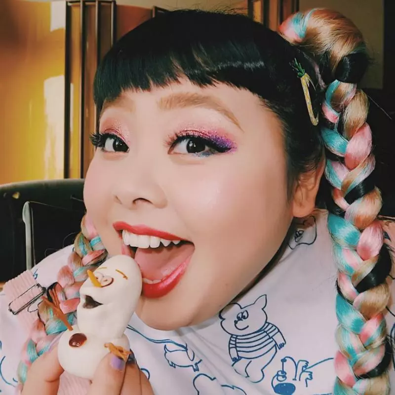 【要當女神不是用嘴說,勤勞點啦!】看看人家渡邊直美,平時看起來只會搞笑和吃?女神化妝用品大公開!#7絕對是每個女生必備的