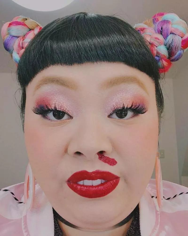 【要當女神不是用嘴說,勤勞點啦!】看看人家渡邊直美,平時看起來只會搞笑和吃?女神化妝用品大公開!#7絕對是每個女生必備的