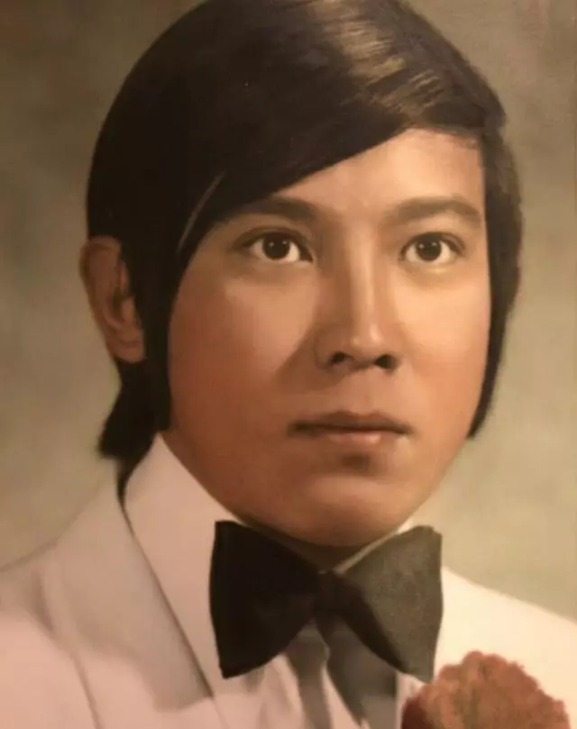 陳冠希父親節曬女兒萌態,父母年輕照也被曝光,媽媽好驚艷!
