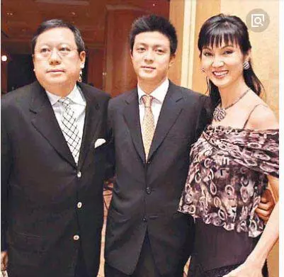 童星出身嫁入豪門,丈夫出軌分得4億分手費,如今61歲宛如40歲!