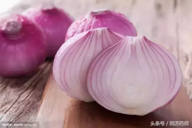 洋蔥等於15味藥,補骨比鈣片快10倍,降三高效果驚人!