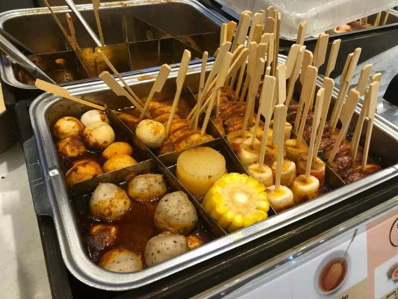 下次在KLIA 2就不用煩惱吃什麼了,跟著我們吃美食!