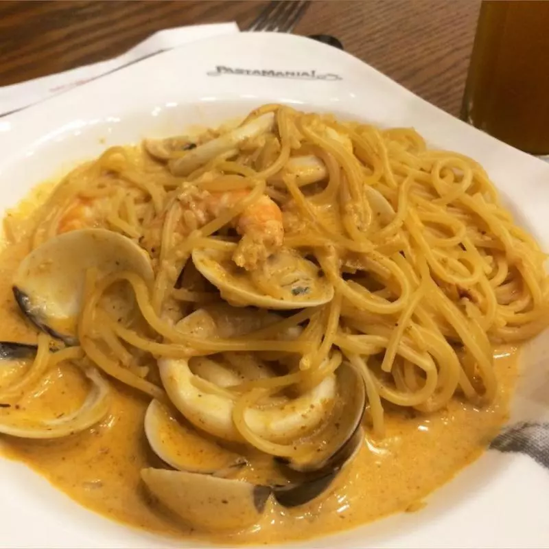 下次在KLIA 2就不用煩惱吃什麼了,跟著我們吃美食!