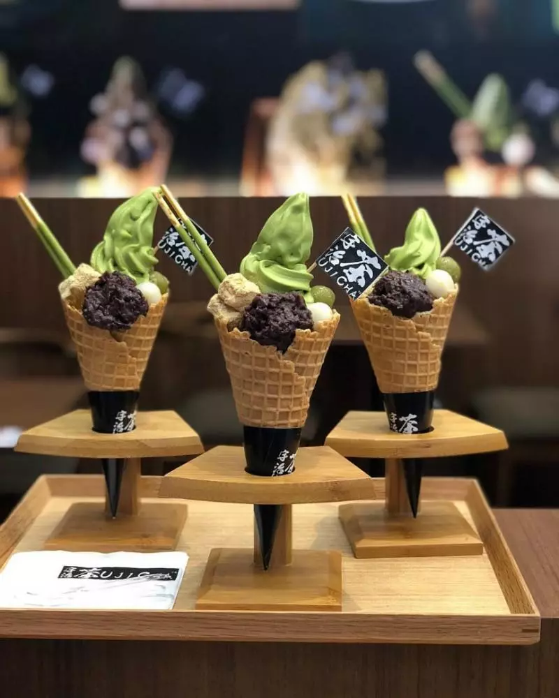 下次在KLIA 2就不用煩惱吃什麼了,跟著我們吃美食!