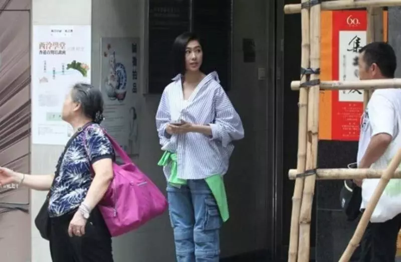 胡定欣私底下沒把助理當kakak,竟還做到醬准!