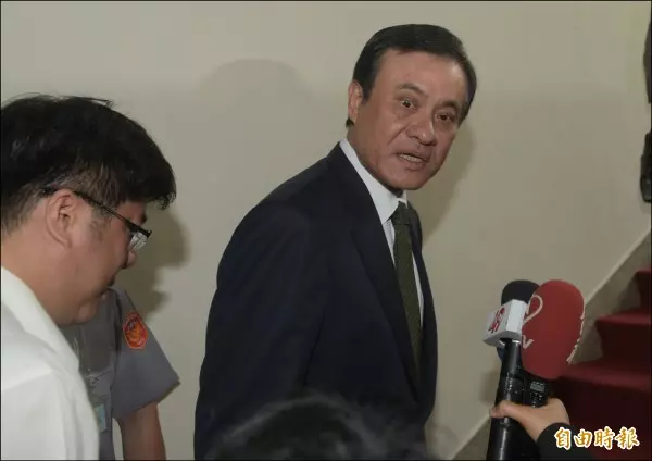 軍改協商翻盤一字不讓? 柯建銘:假新聞