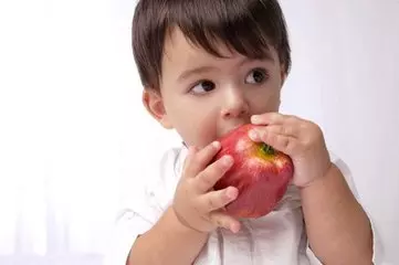 寶寶放屁不可忽視!四種屁揭秘寶寶健康狀況!