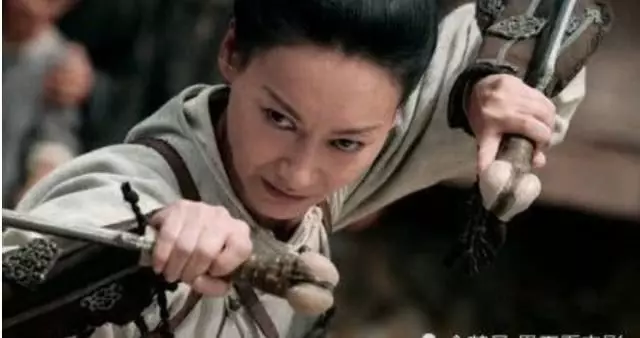 58歲無人敢娶,曾比關之琳還美,因拍戲一夜殘疾,如今成這樣!