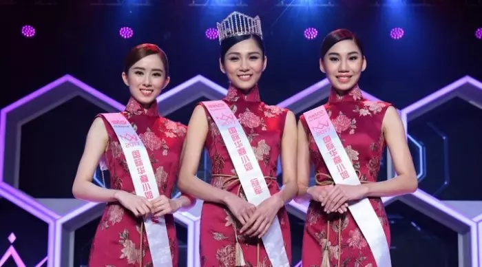 【大馬之光!】完美體態和才藝滿滿的女神 「Tiffany鄭亦庭」代表大馬出征競選2018年國際中華小姐!