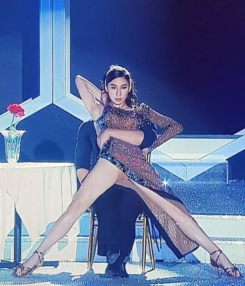 【大馬之光!】完美體態和才藝滿滿的女神 「Tiffany鄭亦庭」代表大馬出征競選2018年國際中華小姐!