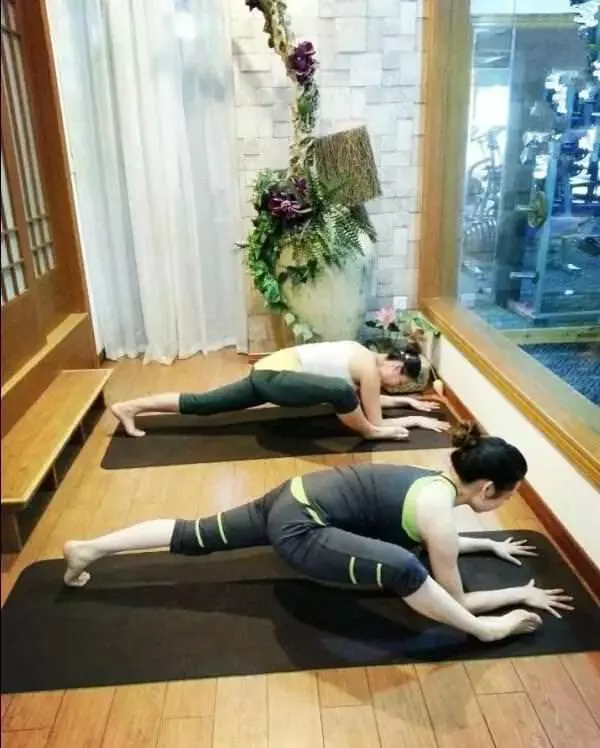 新手入門「瑜伽25式」,每天練一次,肩頸痠痛全消除!