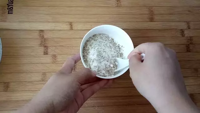 一斤面,一斤水,不揉面,不擀麵,筷子攪一攪,蓬鬆柔軟吃不夠