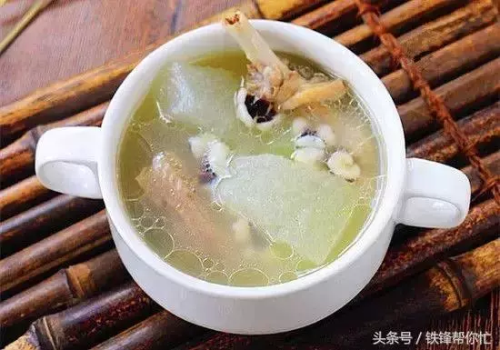 你身上的「4個祛濕開關」,輕輕一按濕氣就出來,何必花大錢去拔罐!