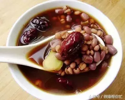 你身上的「4個祛濕開關」,輕輕一按濕氣就出來,何必花大錢去拔罐!