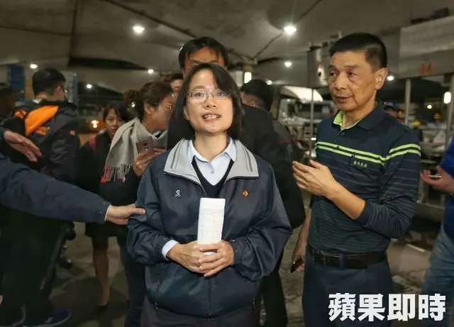 吳音寧要靠市場腐味和汗味 力撐戰鬥