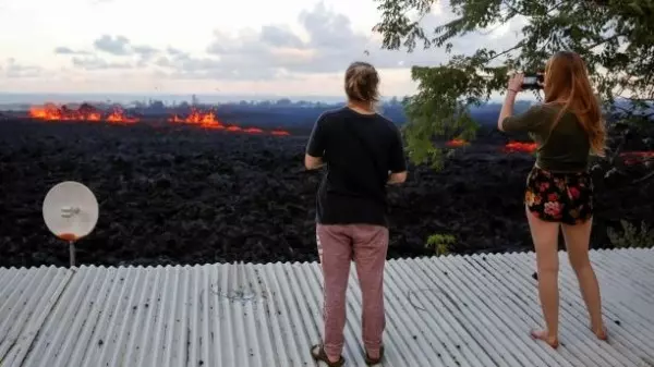 日本櫻島火山猛烈噴發 火山灰衝上4700公尺