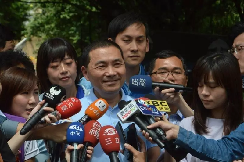 侯友宜:宿舍有問題可請妻子到期解約