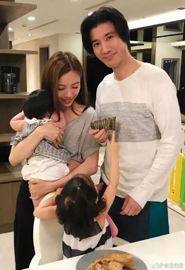 王力宏曬幸福,被拋棄的前女友卻中年發胖至今單身!竟然是她...意想不到!
