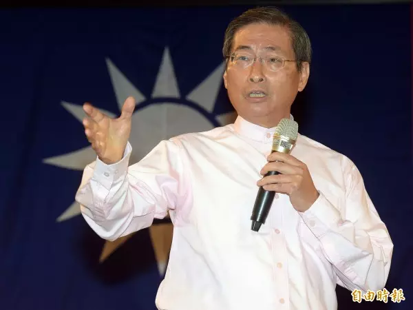 「白狼」頒市長獎 北市議員諷:白色力量 變「白狼」力量