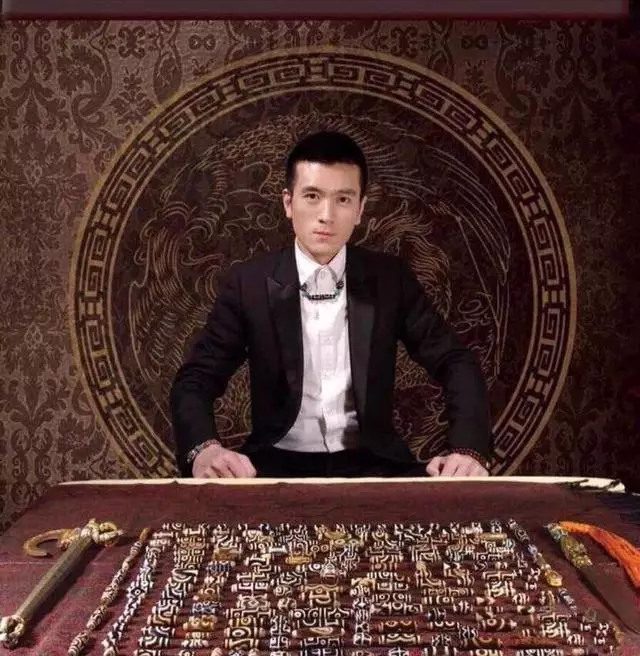明星也愛收藏!羅志祥鞋比白敬亭還多,唐嫣包控,王一博滿地頭盔