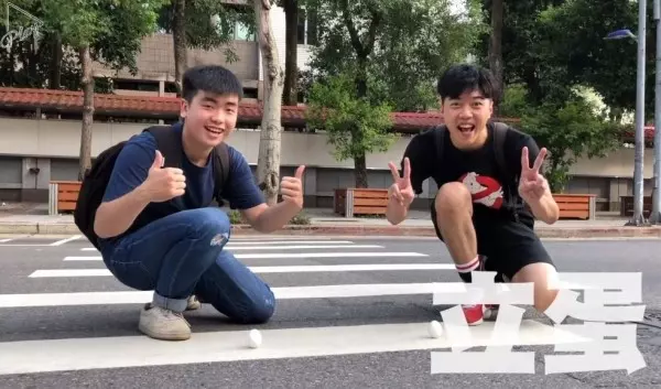人中竟也能立蛋!端午節史上最白目立蛋 男大生笑翻網友