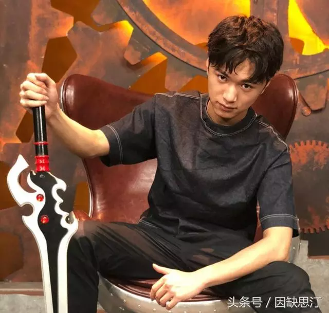 最容易上百星的四大英雄!嬴政、關羽均入選?觸手劍仙強無敵!