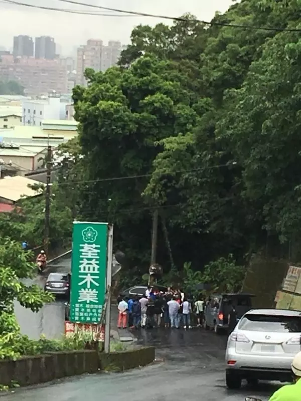 載女深山幽會1小時被跟拍 王世堅決定不提 告