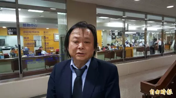 載女深山幽會1小時被跟拍 王世堅決定不提 告