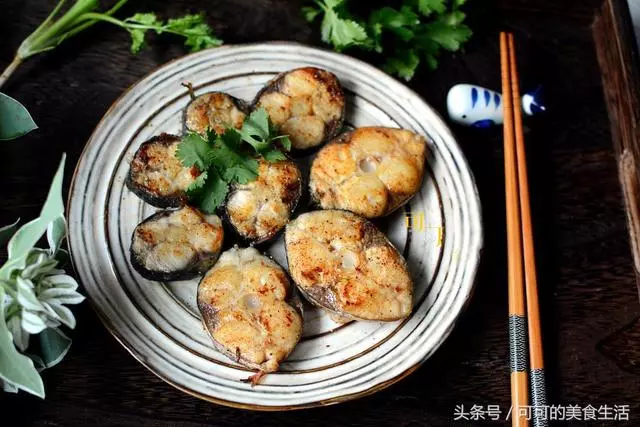 馬鮫魚這種做法你大概沒試過,煎著吃實在太香,只要換一種油來煎