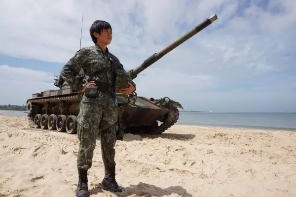 撈過界被立委批評 軍方:明年起不再自辦退 伍前職訓