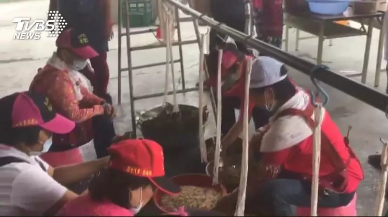 挺吳音寧 彰化食堂菜乾包粽子回送