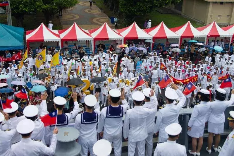 航行105天2.3萬浬 海軍敦睦艦隊抵國門