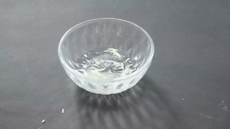 房間裡放上它,蚊子一整天都不敢靠近,安全有效