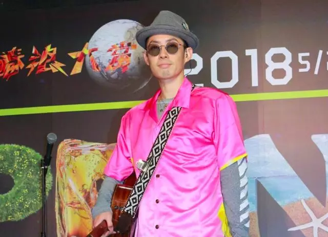 吳建豪連寄2封離婚書,相戀12年曾隔空對罵,富商妻子同意離婚
