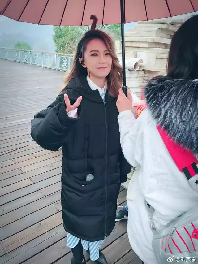 記得消失已久的超偶冠軍張芸京嗎?她的近照讓「粉絲尖叫」美到讓人快認不出來!