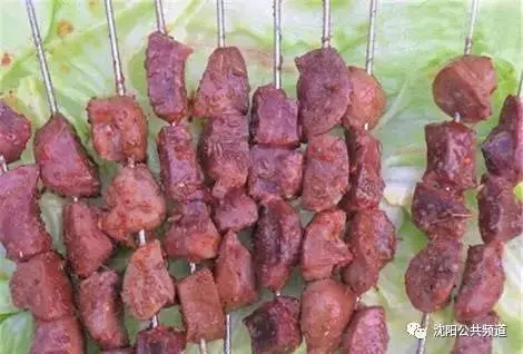 醫生警告:這7種肉千萬別再吃了,不然癌症肯定找上門一定要轉告你的家人