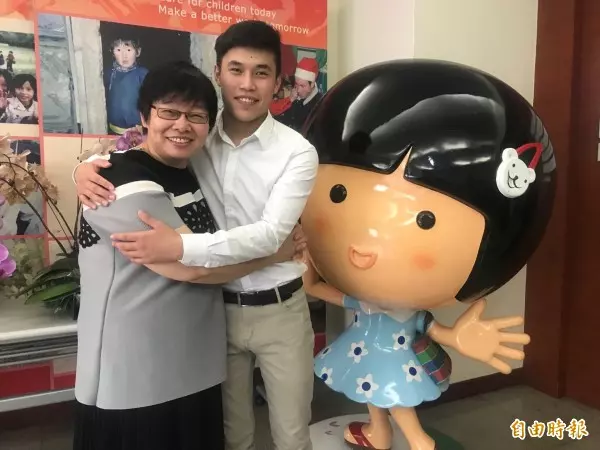 長期護持家扶扶幼 7企業家獲選楷模表揚