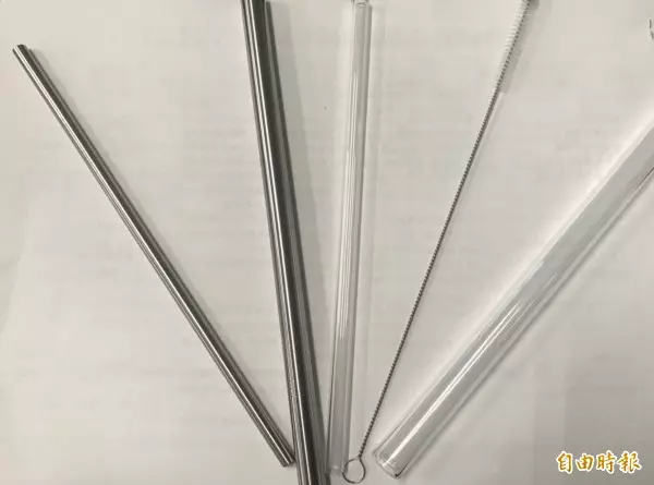 珍奶不可以用吸管喝?環保署嘆連總統都誤解