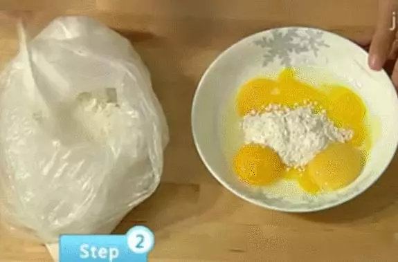 想烘焙沒有工具?電飯鍋照樣做出好吃的蛋糕!